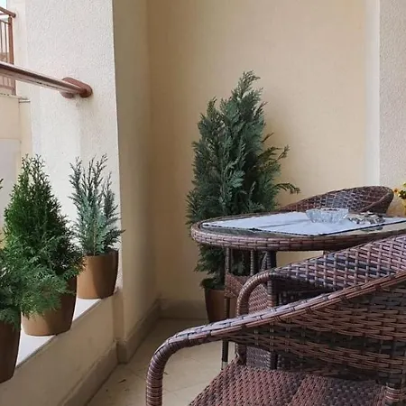 студио тони в модерна сграда с фитнес в централна Apartment