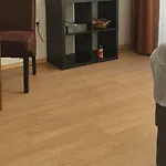 студио тони в модерна сграда с фитнес в централна アパート *