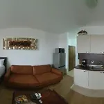 студио тони в модерна сграда с фитнес в централна * ヴァルナ